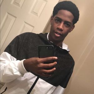 Meet your Posher, Leon